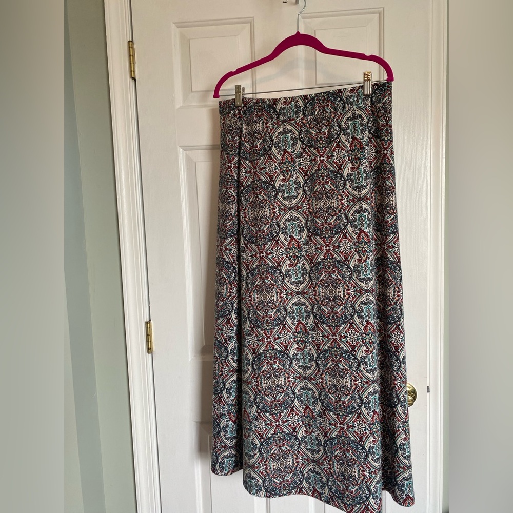 Boho Maxi Skirt size 1x, super comfortable!! originally $29.99, hardly worn